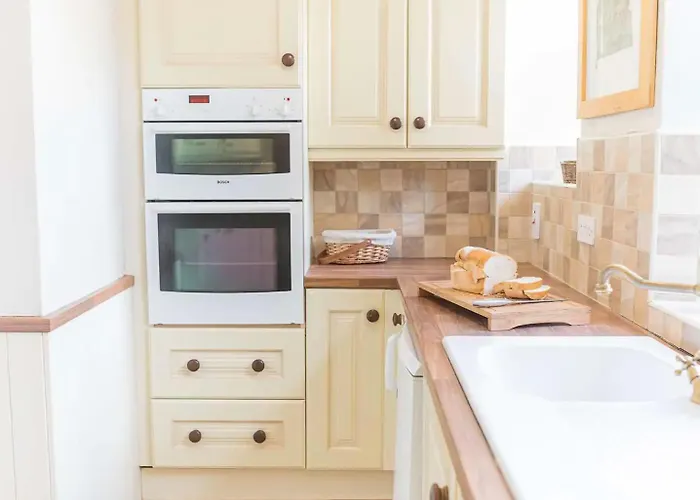 Southfield Is A Spacious Period Five Bed, Four Bath With Parking * Kendal