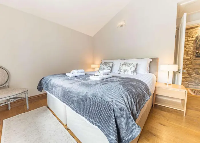 Southfield Is A Spacious Period Five Bed, Four Bath With Parking *